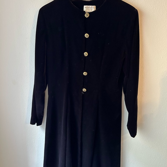 The Silk Farm black velvet tuxedo coat/ jacket/ duster - Picture 9 of 12